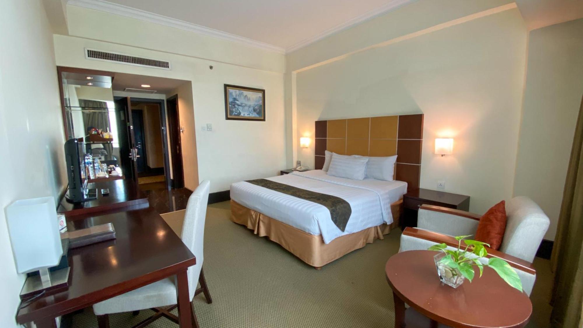 Emerald Garden International Hotel Medan Exterior foto