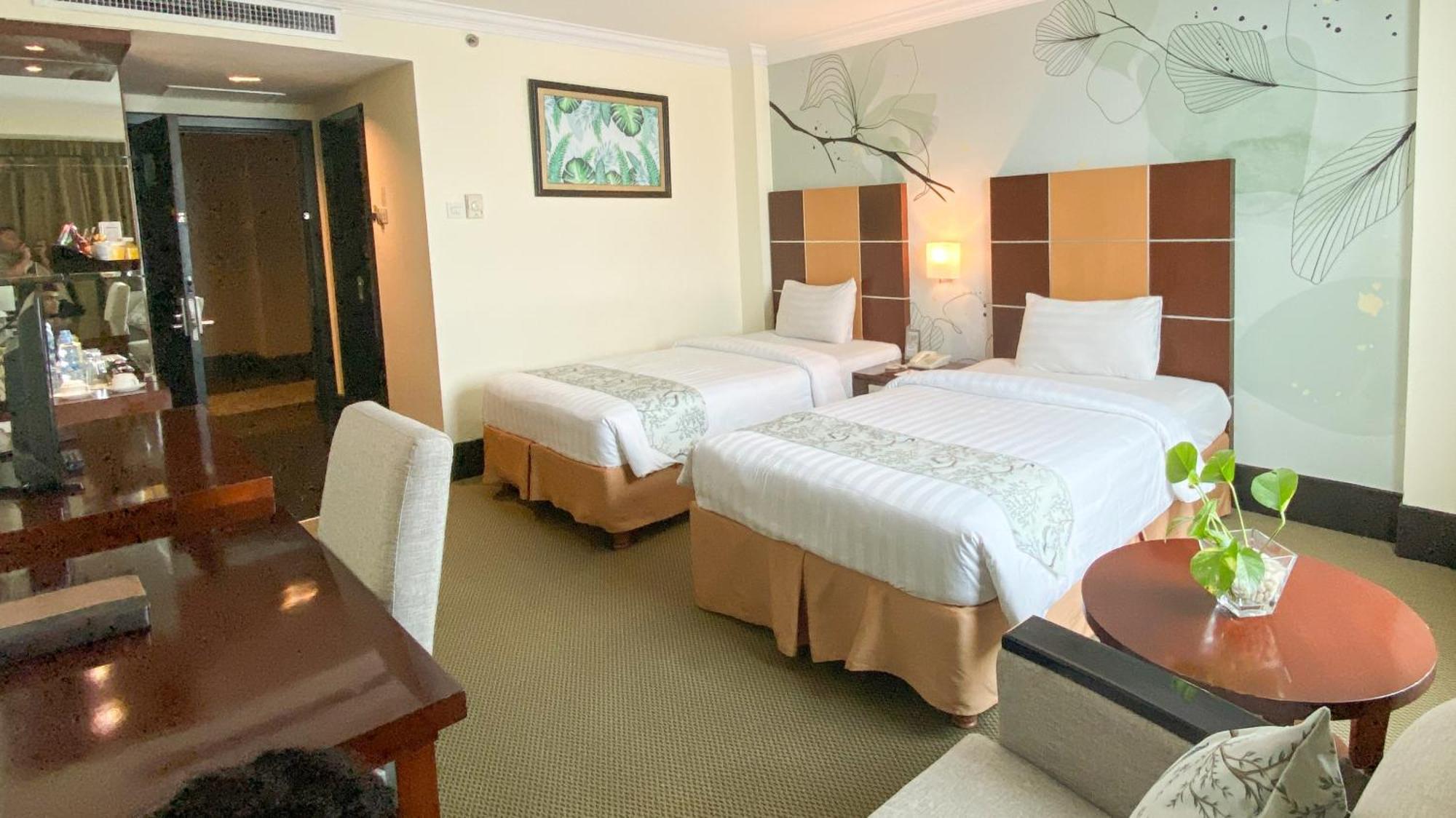 Emerald Garden International Hotel Medan Exterior foto